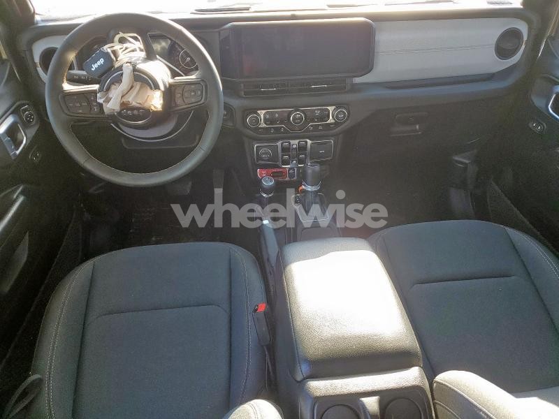 Photo 10 of 2024 JEEP GLADIATOR SPORT (VIN 1C6HJTAG7RL103349)