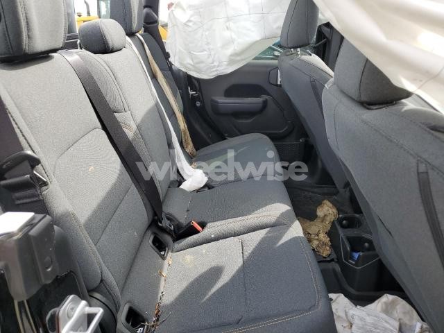 Photo 6 of 2024 JEEP GLADIATOR SPORT (VIN 1C6HJTAG8RL126588)