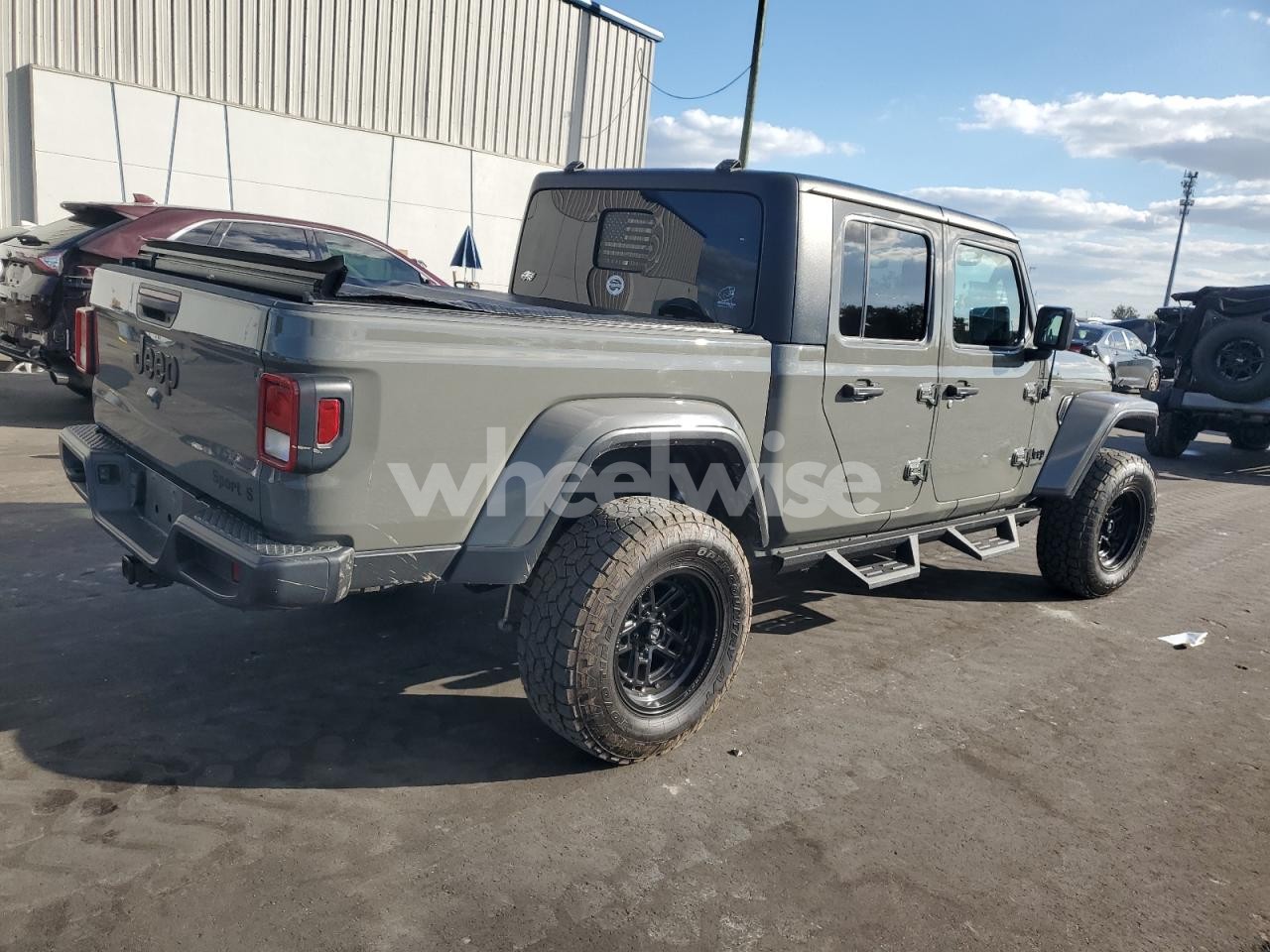 Photo 3 of 2022 JEEP GLADIATOR SPORT (VIN 1C6HJTAG9NL140008)