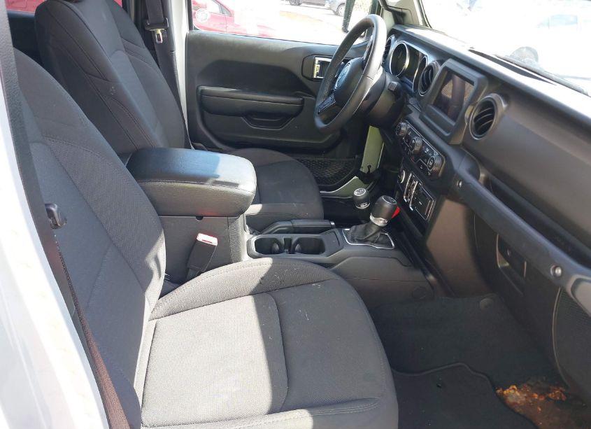 Photo 5 of 2023 Jeep Gladiator SPORT S 4X4 (VIN 1C6HJTAGXPL522051)