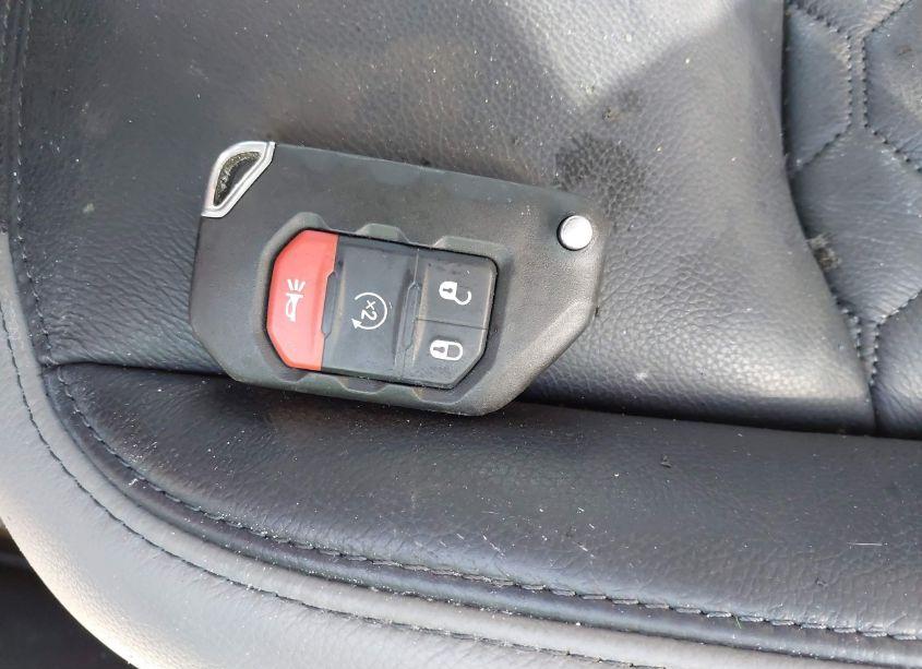 Photo 11 of 2021 Jeep Gladiator OVERLAND 4X4 (VIN 1C6HJTFG0ML600566)