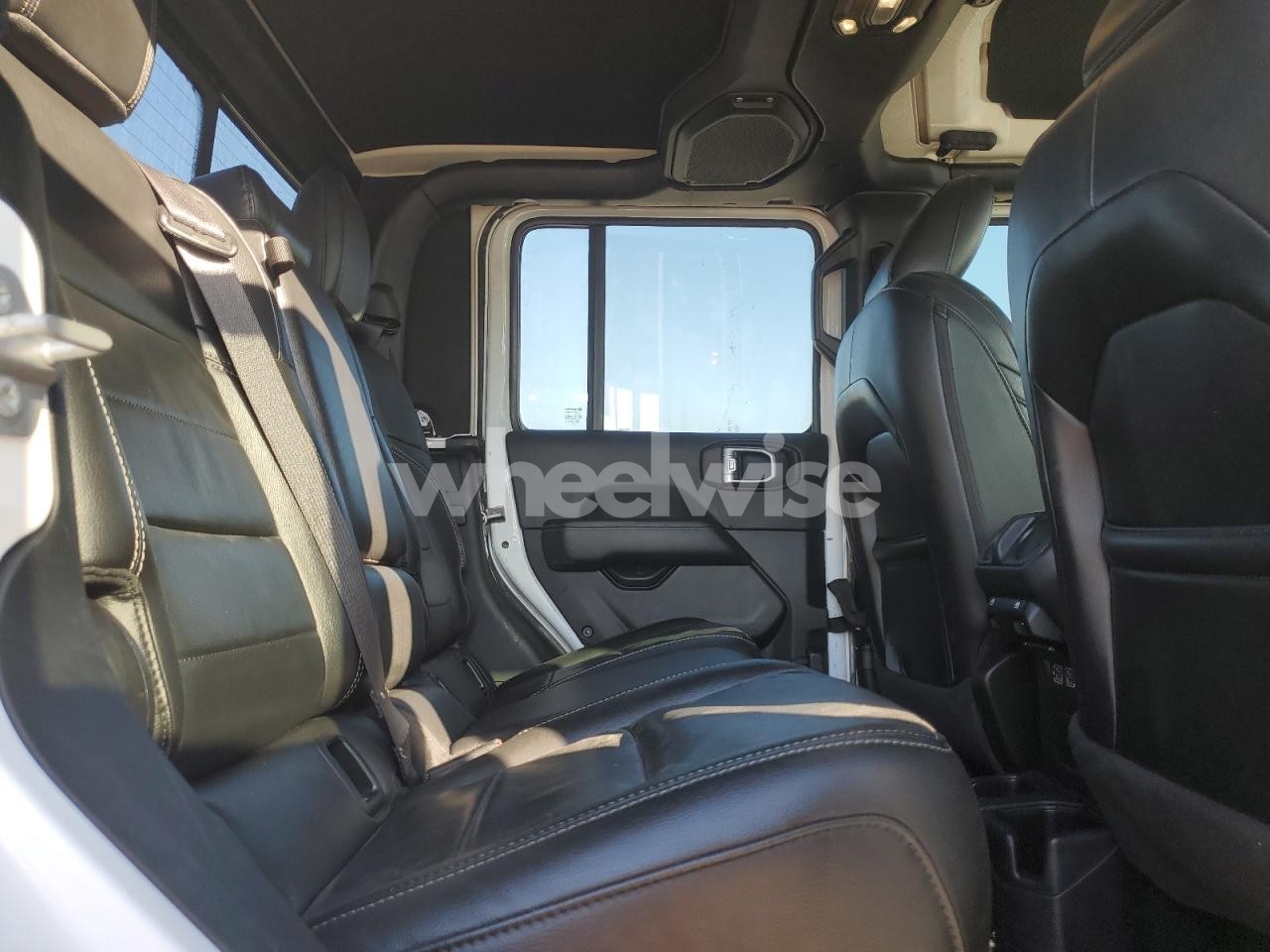 Photo 10 of 2022 JEEP GLADIATOR OVERLAND (VIN 1C6HJTFG6NL162718)
