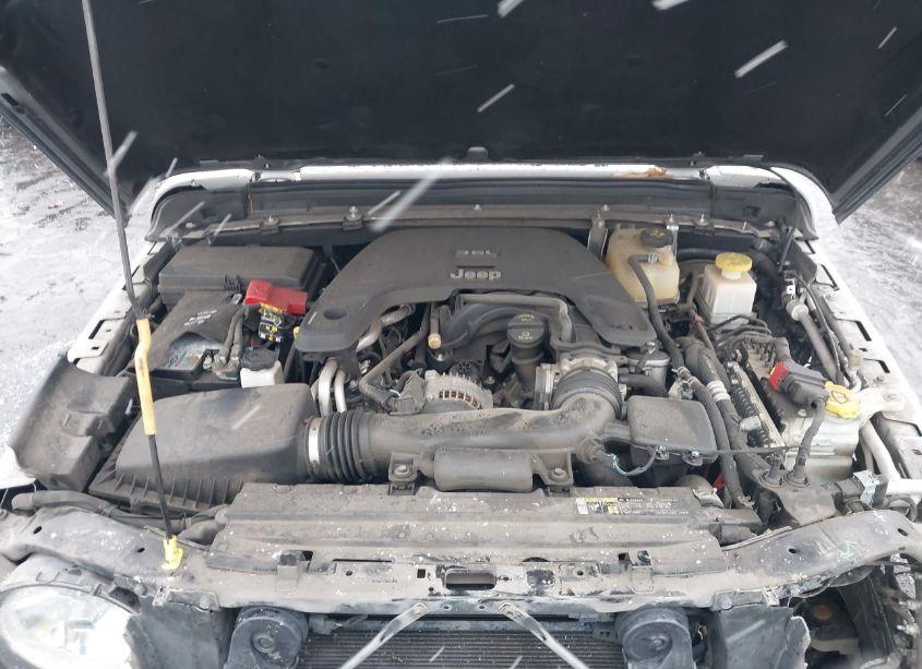 Photo 10 of 2020 Jeep Gladiator SPORT S 4X4 (VIN 1C6JJTAG0LL194277)