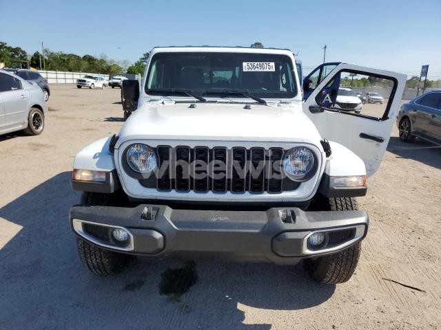 Photo 11 of 2024 JEEP GLADIATOR SPORT (VIN 1C6JJTAG1RL113909)