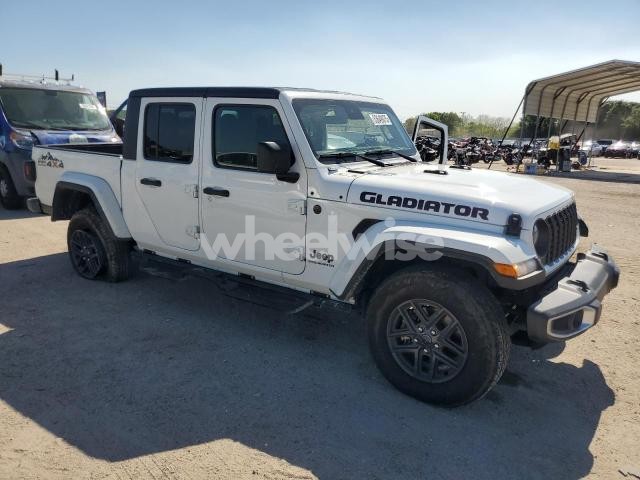 Photo 7 of 2024 JEEP GLADIATOR SPORT (VIN 1C6JJTAG1RL113909)