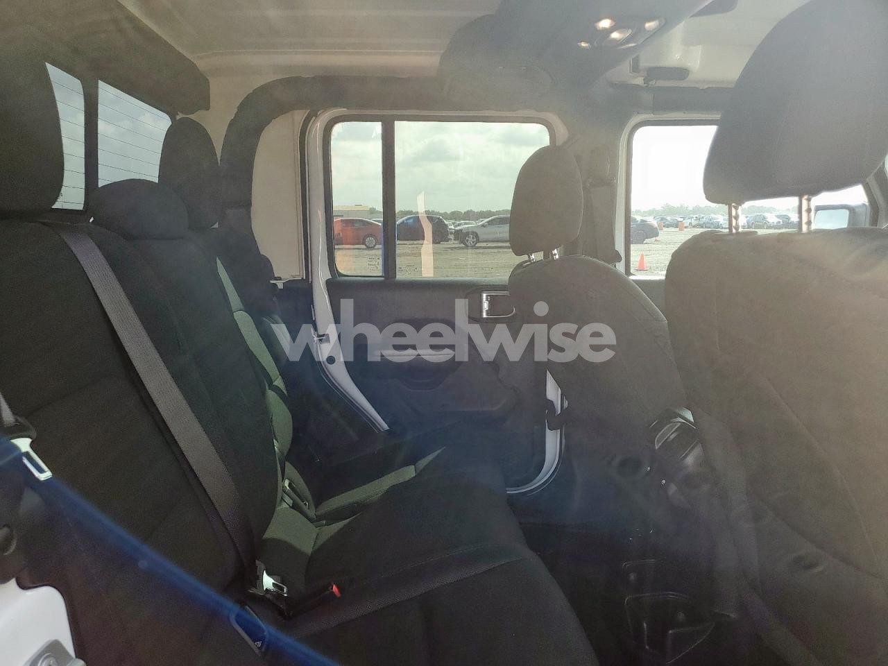 Photo 10 of 2020 JEEP GLADIATOR SPORT (VIN 1C6JJTAG4LL172671)