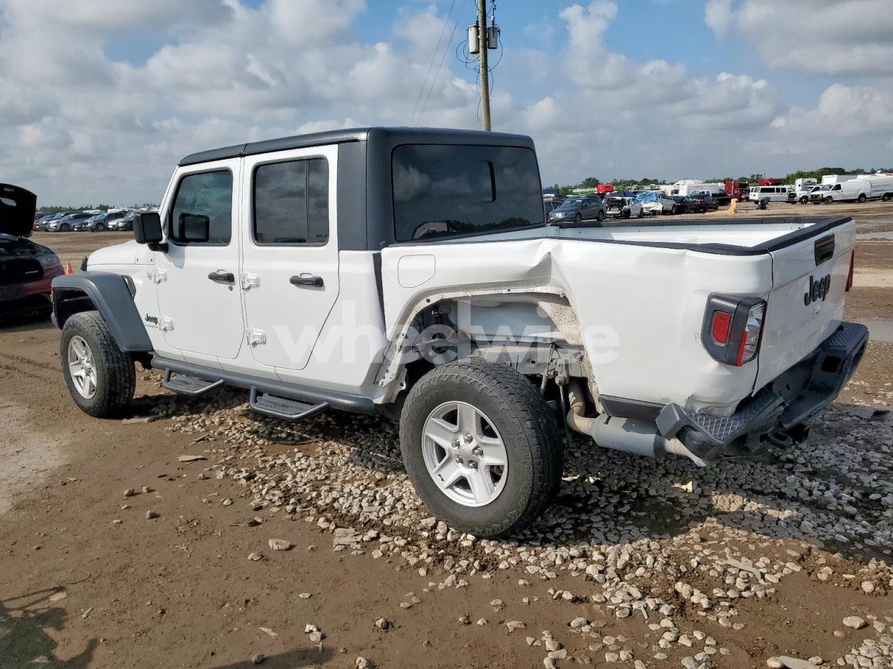 Photo 2 of 2020 JEEP GLADIATOR SPORT (VIN 1C6JJTAG4LL172671)