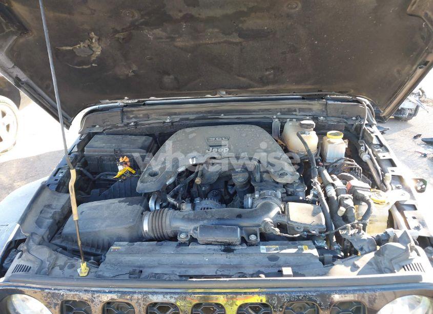 Photo 10 of 2021 Jeep Gladiator SPORT 4X4 (VIN 1C6JJTAG4ML599463)