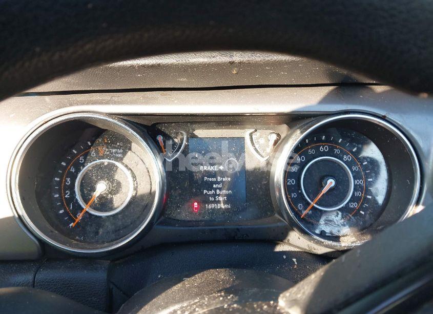 Photo 7 of 2021 Jeep Gladiator SPORT 4X4 (VIN 1C6JJTAG4ML599463)