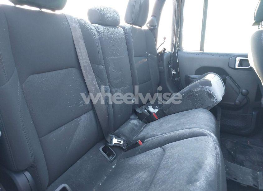 Photo 8 of 2021 Jeep Gladiator SPORT 4X4 (VIN 1C6JJTAG4ML599463)