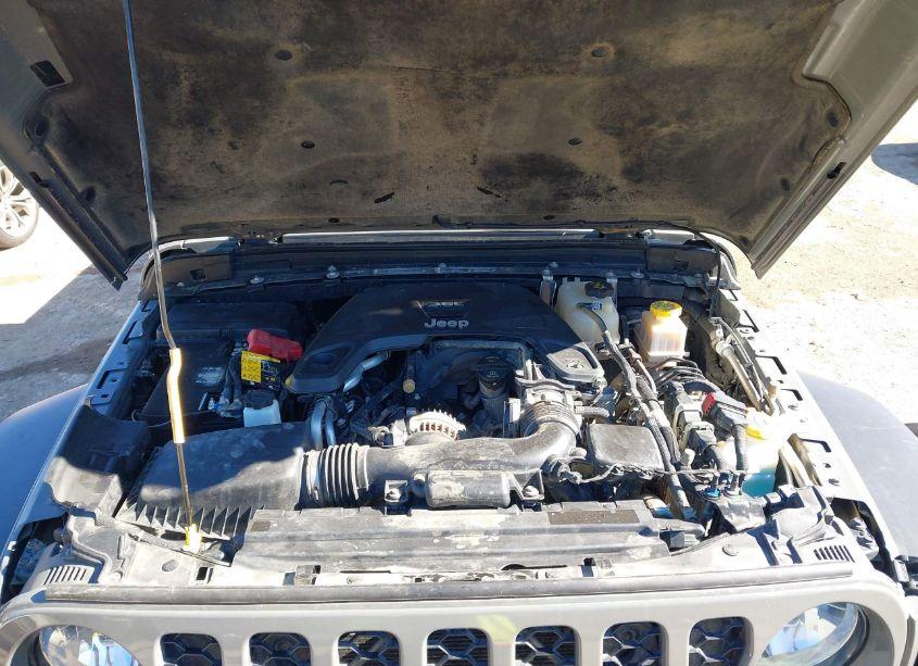 Photo 10 of 2021 Jeep Gladiator SPORT 4X4 (VIN 1C6JJTAG6ML599190)