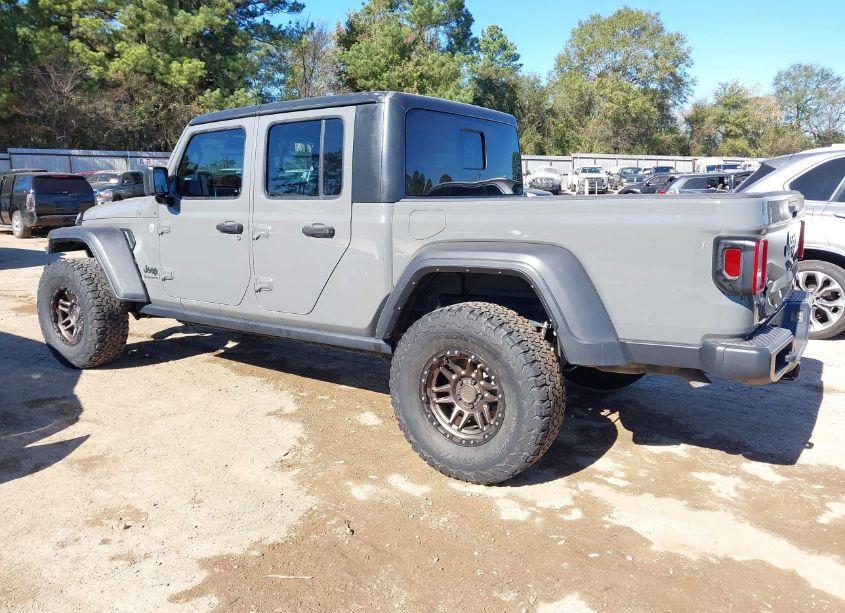 Photo 3 of 2021 Jeep Gladiator SPORT 4X4 (VIN 1C6JJTAG6ML599190)