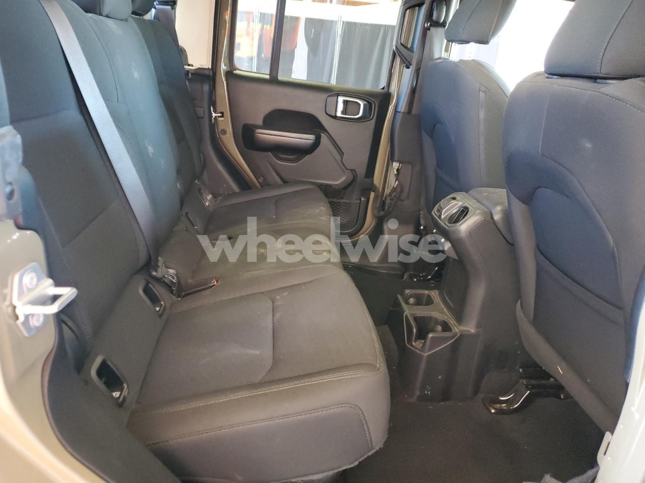 Photo 10 of 2020 JEEP GLADIATOR SPORT (VIN 1C6JJTAG9LL165862)