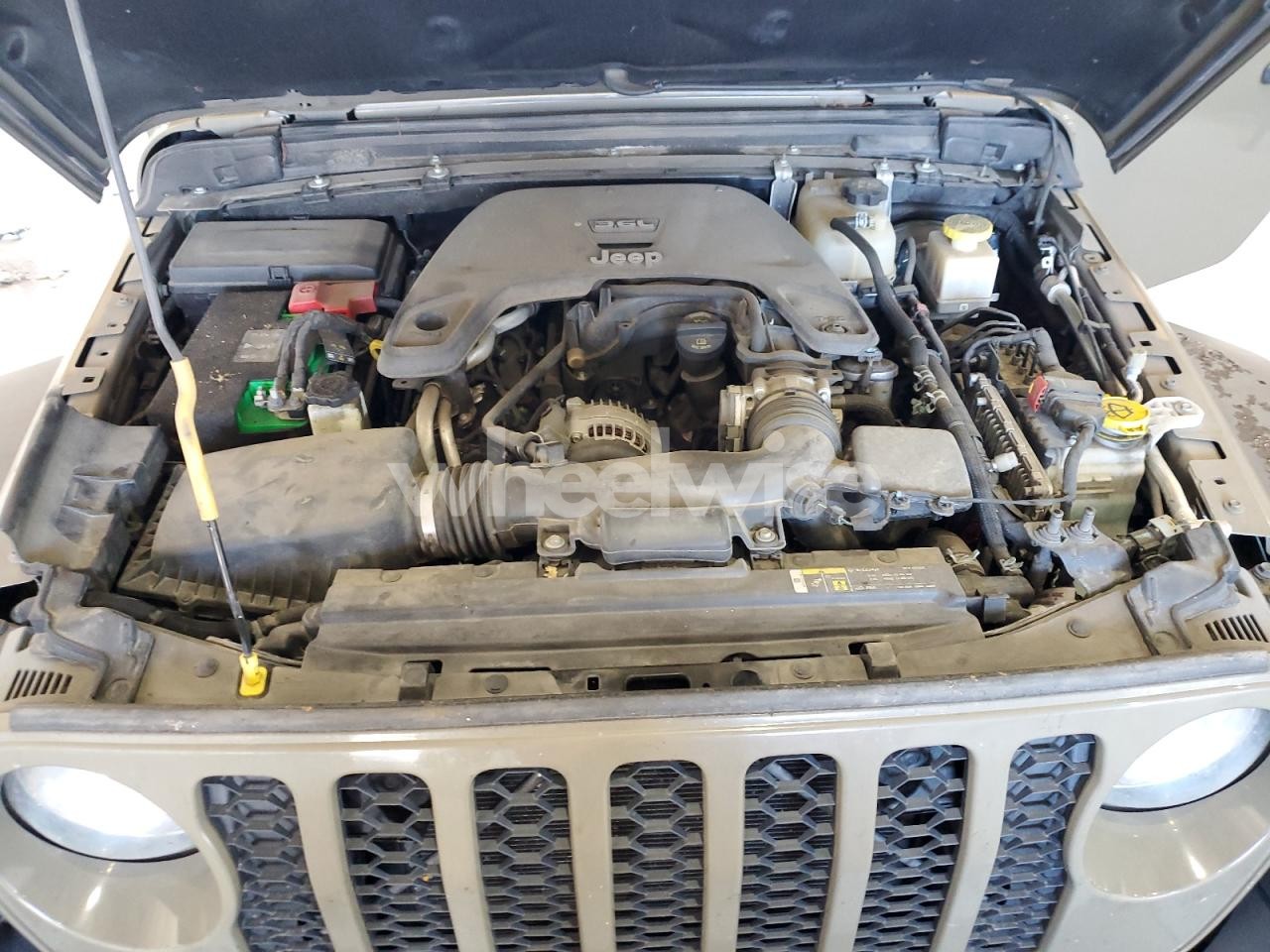 Photo 11 of 2020 JEEP GLADIATOR SPORT (VIN 1C6JJTAG9LL165862)