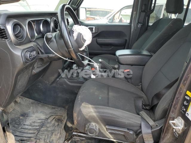 Photo 6 of 2022 JEEP GLADIATOR SPORT (VIN 1C6JJTAM9NL170097)