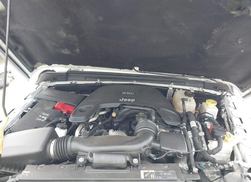 Photo 10 of 2021 Jeep Gladiator RUBICON 4X4 (VIN 1C6JJTBG1ML501679)