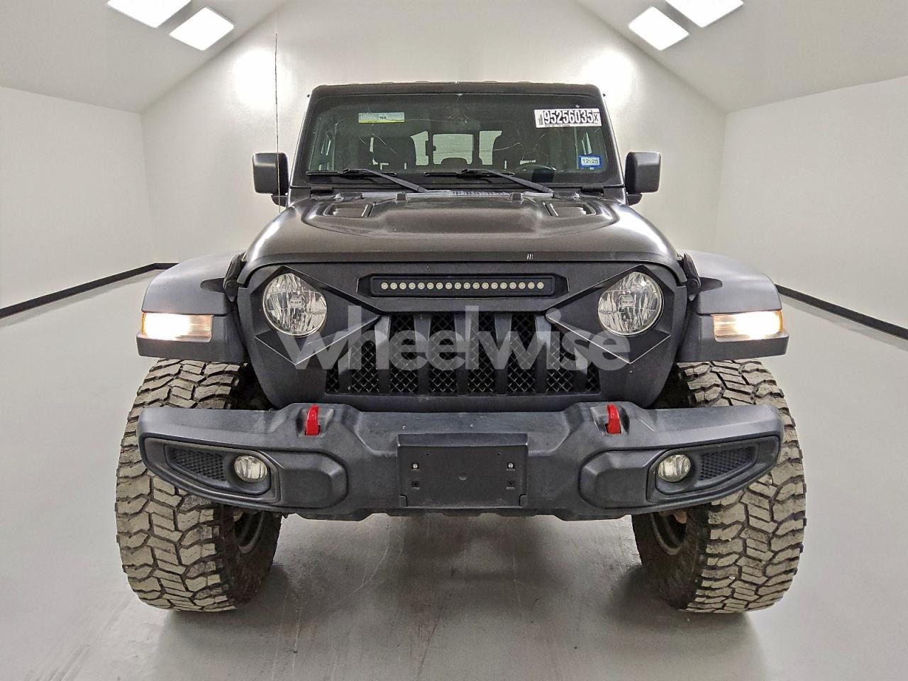 Photo 5 of 2020 JEEP GLADIATOR RUBICON (VIN 1C6JJTBG8LL184515)