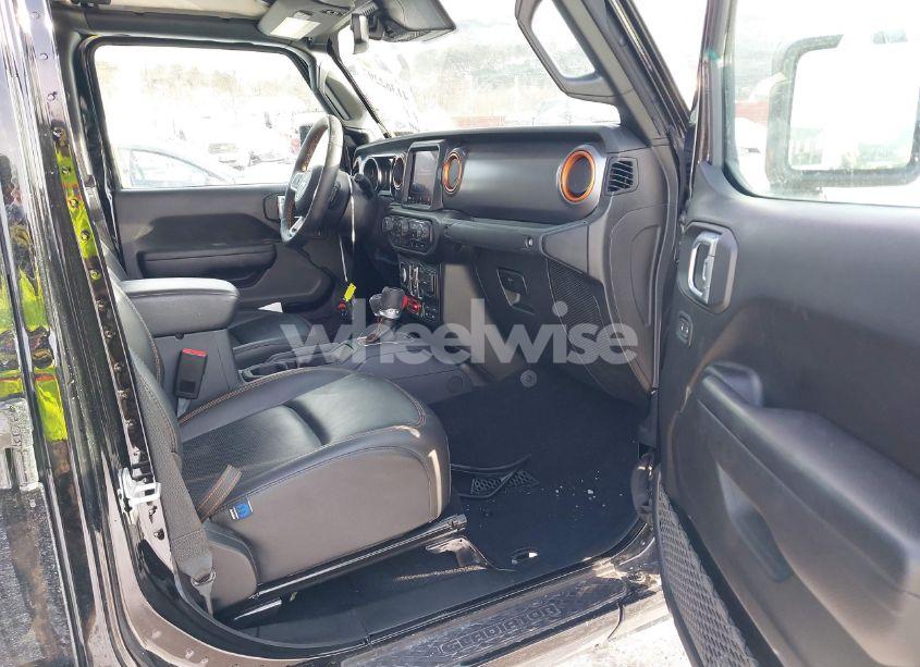 Photo 5 of 2021 Jeep Gladiator MOJAVE 4X4 (VIN 1C6JJTEG5ML612831)