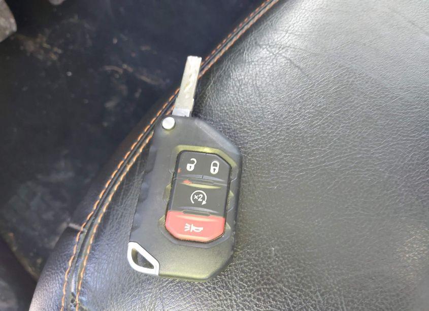 Photo 11 of 2021 Jeep Gladiator MOJAVE 4X4 (VIN 1C6JJTEG7ML568721)