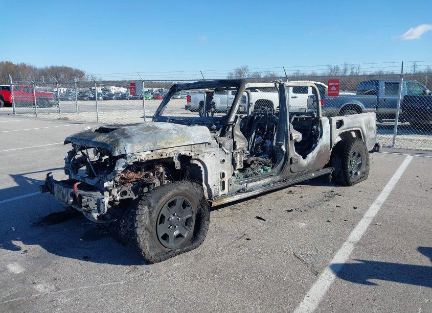 Photo 2 of 2021 Jeep Gladiator MOJAVE 4X4 (VIN 1C6JJTEG9ML568946)