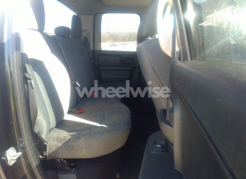 Photo 8 of 2018 Ram 1500 TRADESMAN 4X2 6'4 BOX (VIN 1C6RR6FG0JS131656)