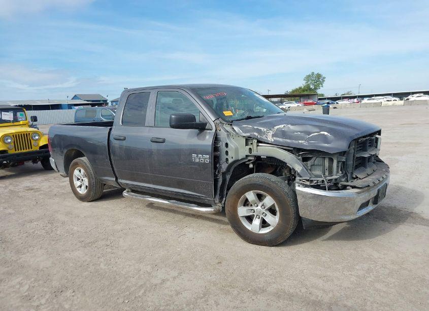 Photo 14 of 2018 Ram 1500 TRADESMAN 4X2 6'4 BOX (VIN 1C6RR6FG0JS340430)