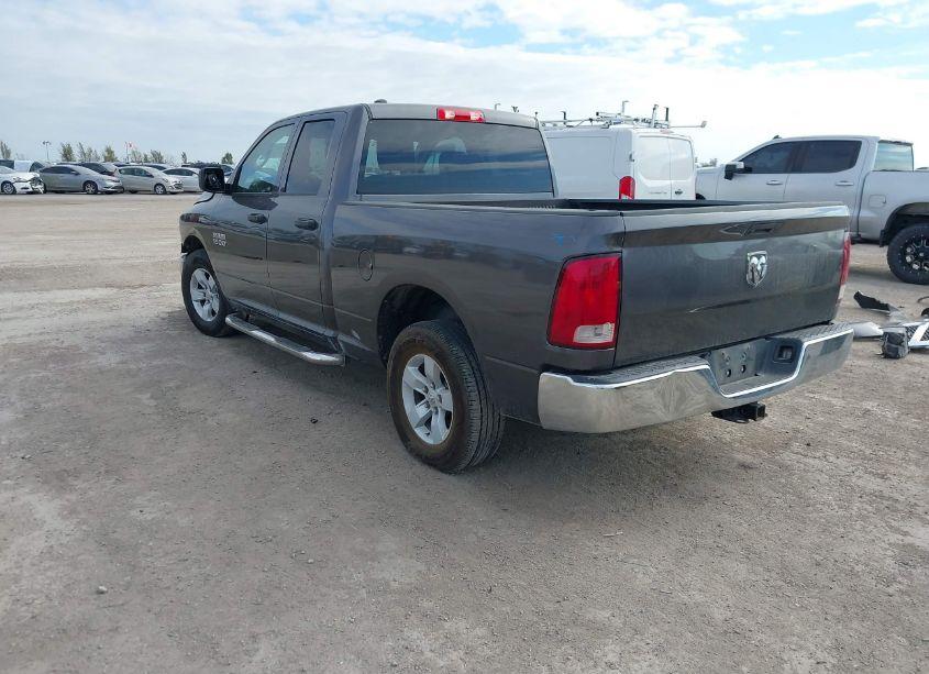 Photo 3 of 2018 Ram 1500 TRADESMAN 4X2 6'4 BOX (VIN 1C6RR6FG0JS340430)