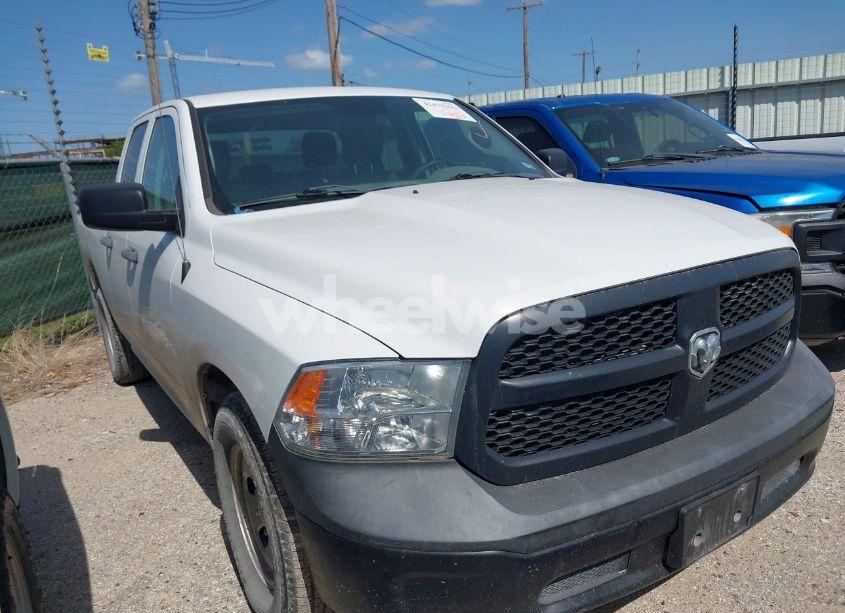 2019 Ram 1500 CLASSIC TRADESMAN 4X2 6'4 BOX (VIN 1C6RR6FG0KS581521) main photo