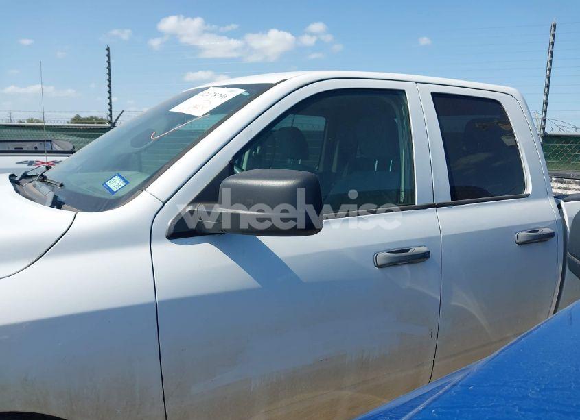 Photo 14 of 2019 Ram 1500 CLASSIC TRADESMAN 4X2 6'4 BOX (VIN 1C6RR6FG0KS581521)