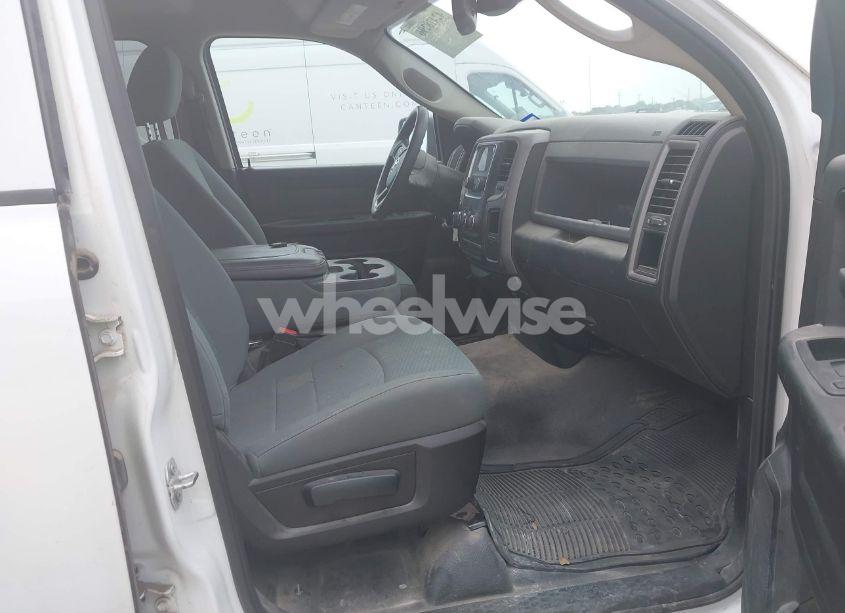 Photo 5 of 2019 Ram 1500 CLASSIC TRADESMAN 4X2 6'4 BOX (VIN 1C6RR6FG0KS581521)