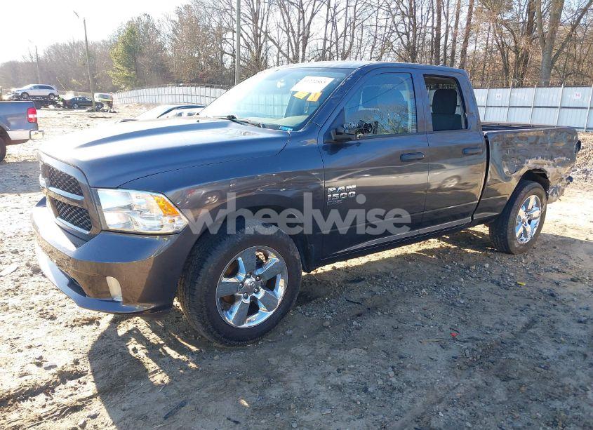 Photo 2 of 2019 Ram 1500 CLASSIC EXPRESS 4X2 6'4 BOX (VIN 1C6RR6FG0KS733538)