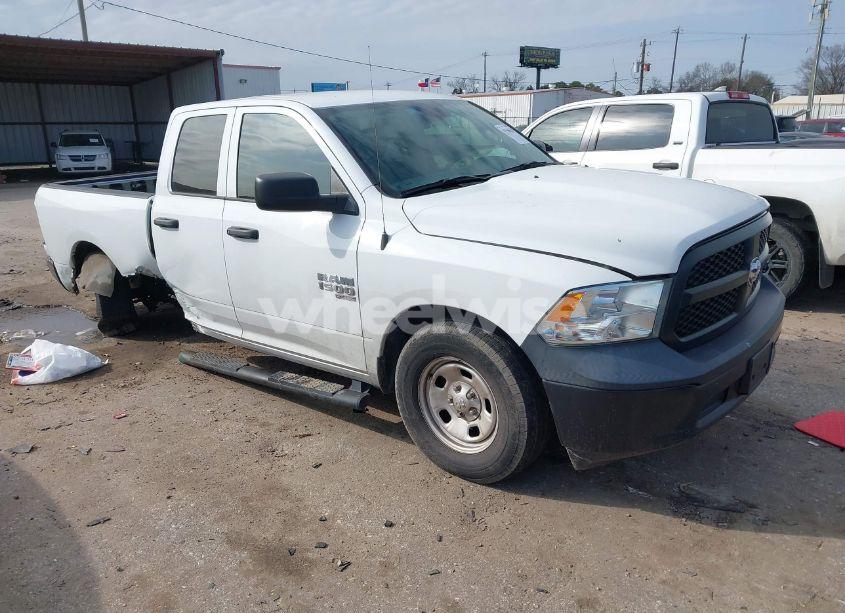 2020 Ram 1500 CLASSIC TRADESMAN 4X2 6'4 BOX (VIN 1C6RR6FG0LS116724) main photo