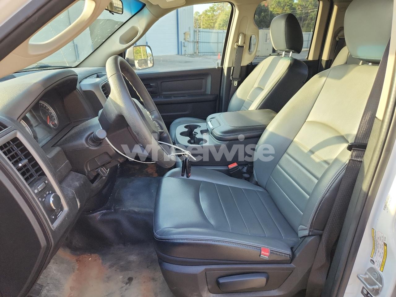 Photo 7 of 2022 RAM 1500 CLASSIC TRADESMAN (VIN 1C6RR6FG0NS153601)