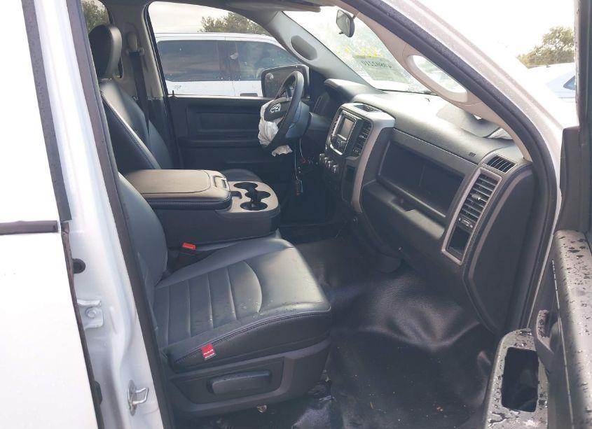 Photo 5 of 2023 Ram 1500 CLASSIC TRADESMAN 4X2 6'4 BOX (VIN 1C6RR6FG0PS535694)