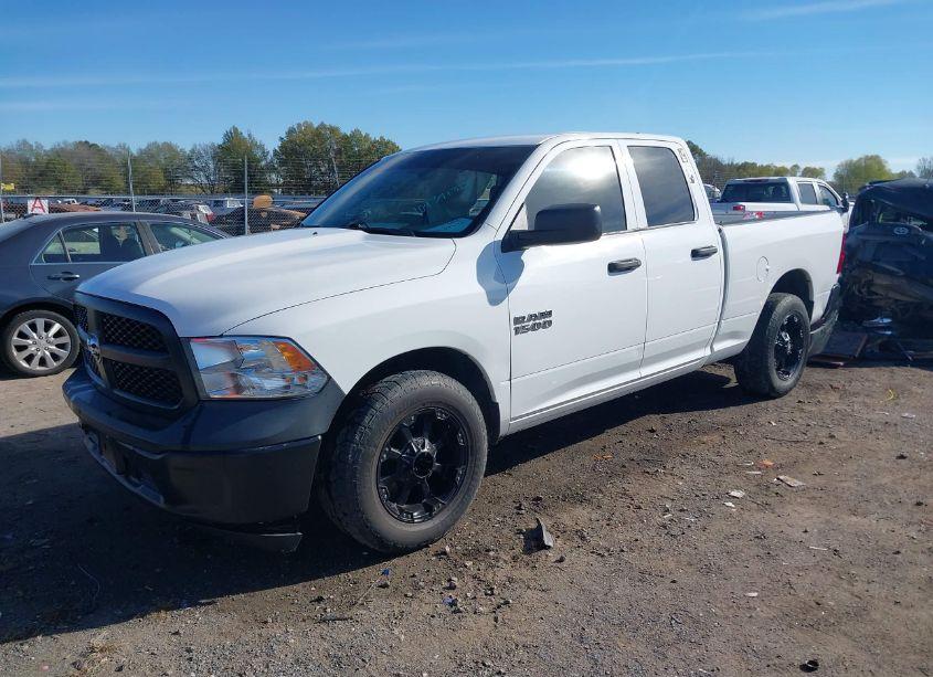 Photo 2 of 2018 Ram 1500 TRADESMAN 4X2 6'4 BOX (VIN 1C6RR6FG1JS304262)