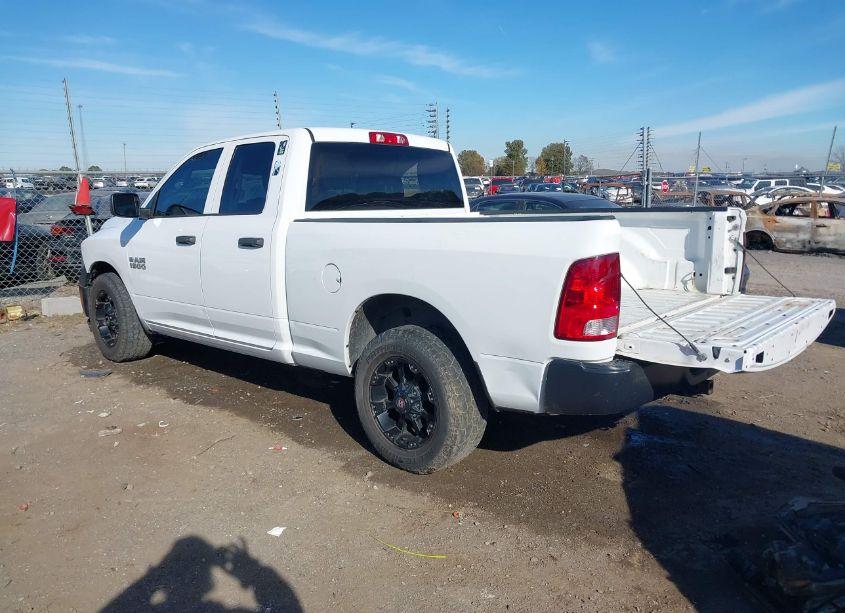 Photo 3 of 2018 Ram 1500 TRADESMAN 4X2 6'4 BOX (VIN 1C6RR6FG1JS304262)