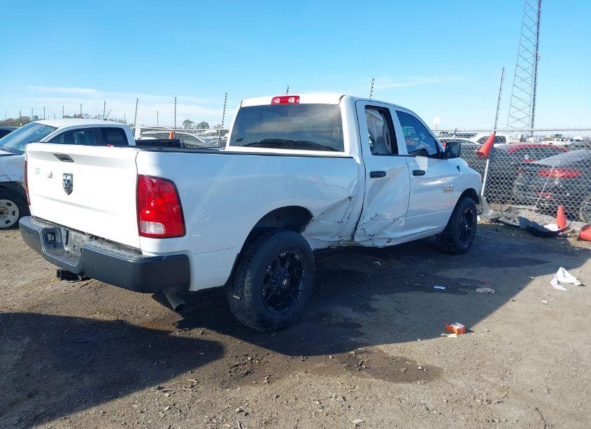 Photo 4 of 2018 Ram 1500 TRADESMAN 4X2 6'4 BOX (VIN 1C6RR6FG1JS304262)