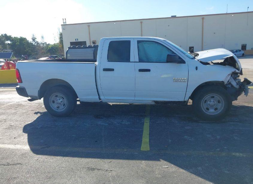 Photo 13 of 2018 Ram 1500 TRADESMAN 4X2 6'4 BOX (VIN 1C6RR6FG1JS322499)