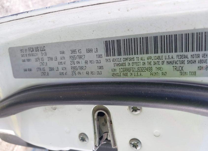 Photo 9 of 2018 Ram 1500 TRADESMAN 4X2 6'4 BOX (VIN 1C6RR6FG1JS322499)