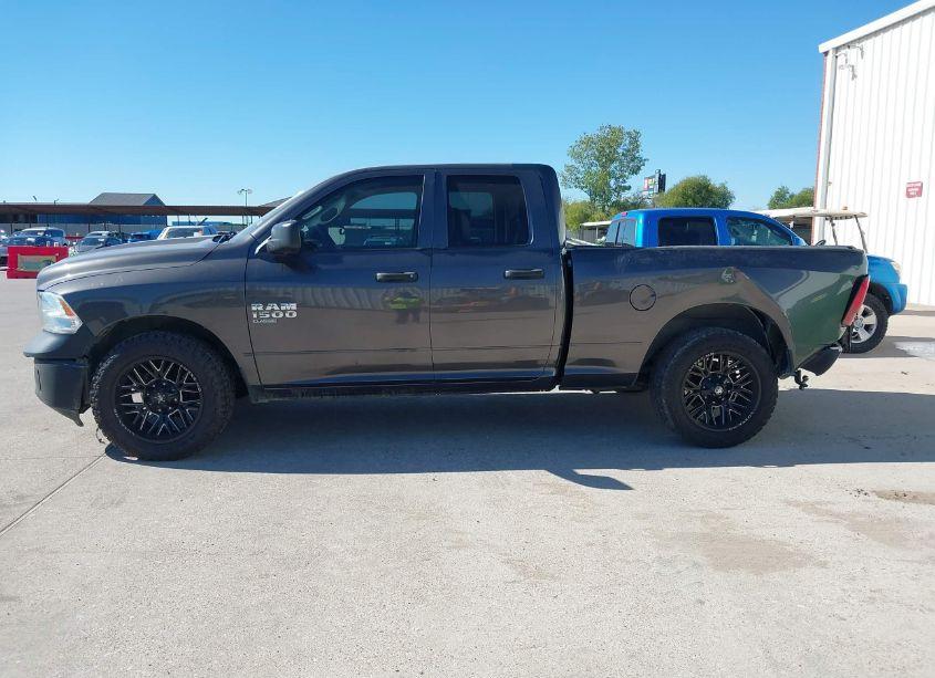 Photo 14 of 2019 Ram 1500 CLASSIC TRADESMAN 4X2 6'4 BOX (VIN 1C6RR6FG1KS712729)