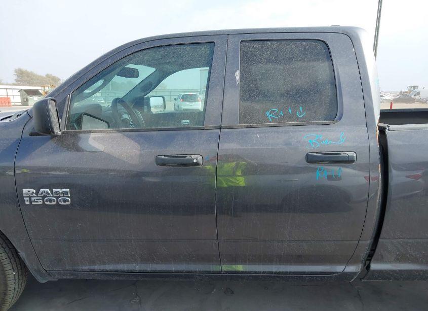 Photo 14 of 2018 Ram 1500 TRADESMAN QUAD CAB 4X2 6'4 BOX (VIN 1C6RR6FG2JS299735)