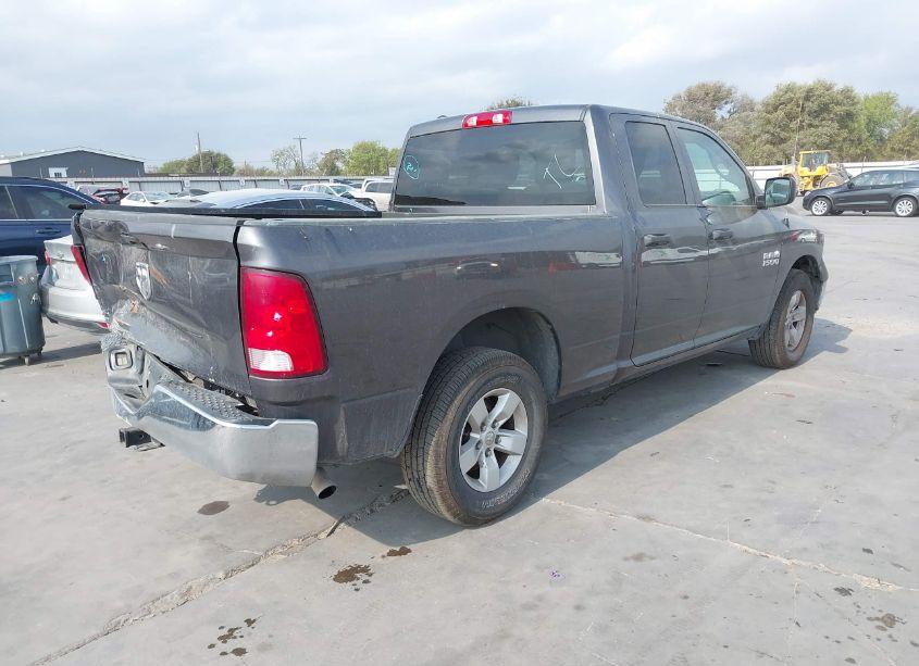 Photo 4 of 2018 Ram 1500 TRADESMAN QUAD CAB 4X2 6'4 BOX (VIN 1C6RR6FG2JS299735)