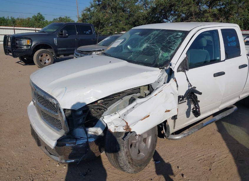 Photo 6 of 2019 Ram 1500 CLASSIC TRADESMAN 4X2 6'4 BOX (VIN 1C6RR6FG2KS733721)