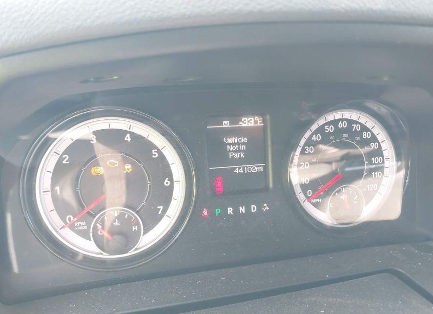 Photo 7 of 2019 Ram 1500 CLASSIC TRADESMAN 4X2 6'4 BOX (VIN 1C6RR6FG2KS733721)