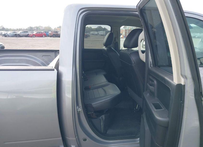 Photo 8 of 2022 Ram 1500 CLASSIC TRADESMAN 4X2 6'4 BOX (VIN 1C6RR6FG2NS148397)