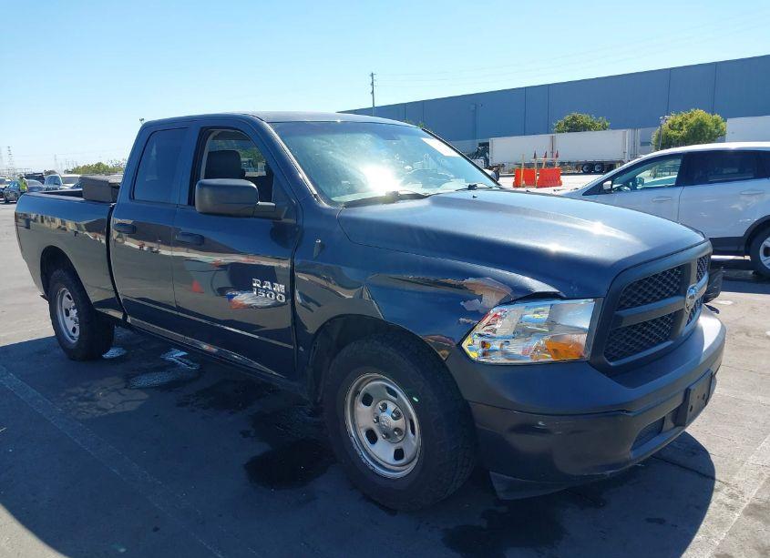 2017 Ram 1500 TRADESMAN QUAD CAB 4X2 6'4 BOX (VIN 1C6RR6FG3HS614777) main photo