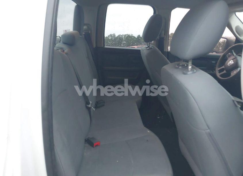 Photo 8 of 2018 Ram 1500 EXPRESS 4X2 6'4 BOX (VIN 1C6RR6FG3JS147382)