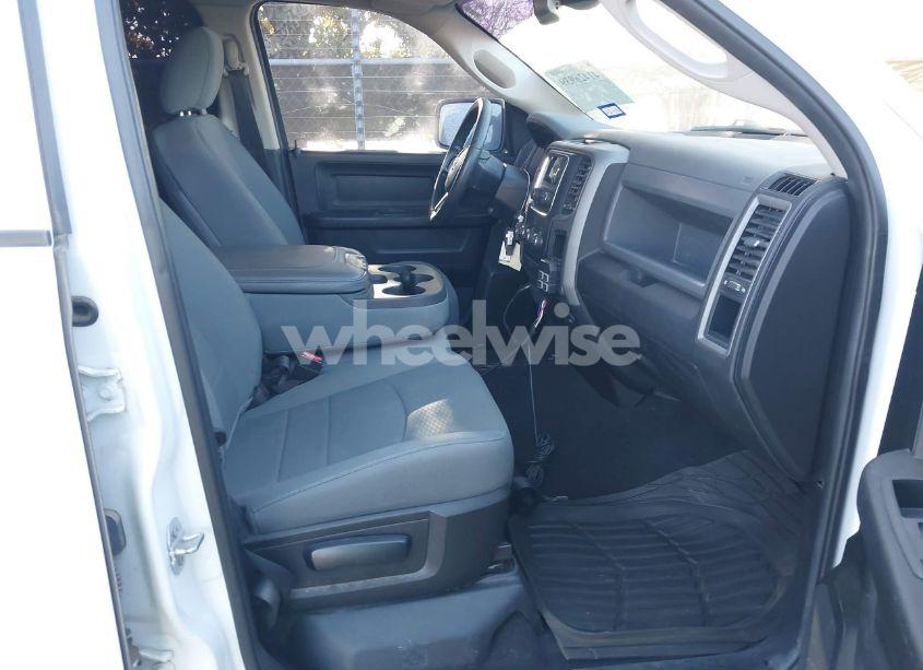 Photo 5 of 2019 Ram 1500 CLASSIC TRADESMAN 4X2 6'4 BOX (VIN 1C6RR6FG3KS604466)