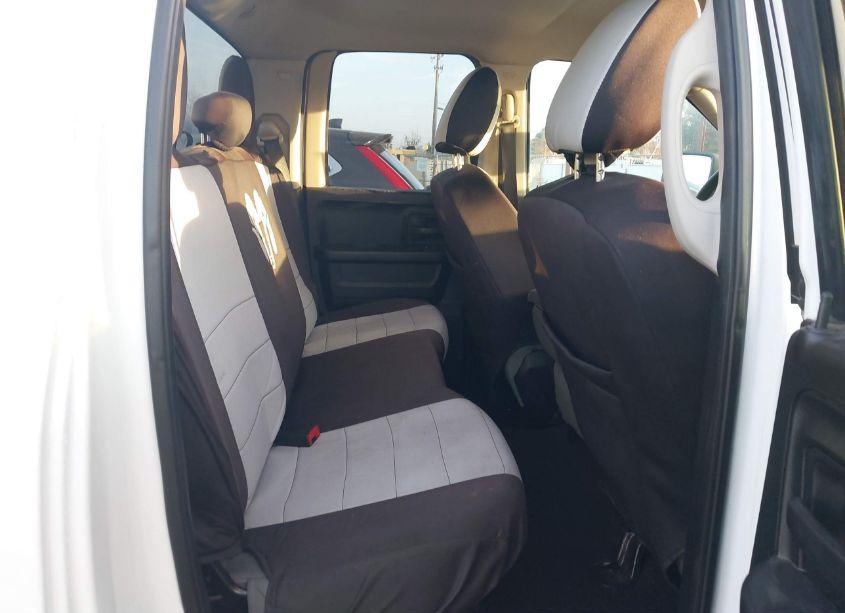 Photo 8 of 2018 Ram 1500 TRADESMAN 4X2 6'4 BOX (VIN 1C6RR6FG4JS263061)