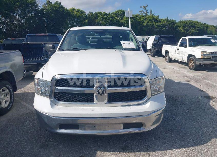 Photo 12 of 2019 Ram 1500 CLASSIC (VIN 1C6RR6FG4KS682769)